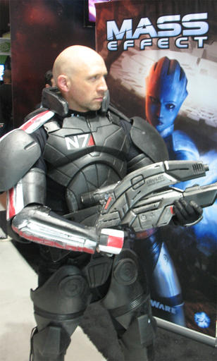 Mass Effect 2 - Косплей Mass Effect (Много фотографий)