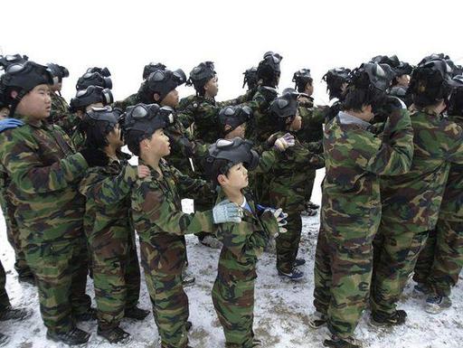 Корейских игроманов ссылают в военные лагеря!